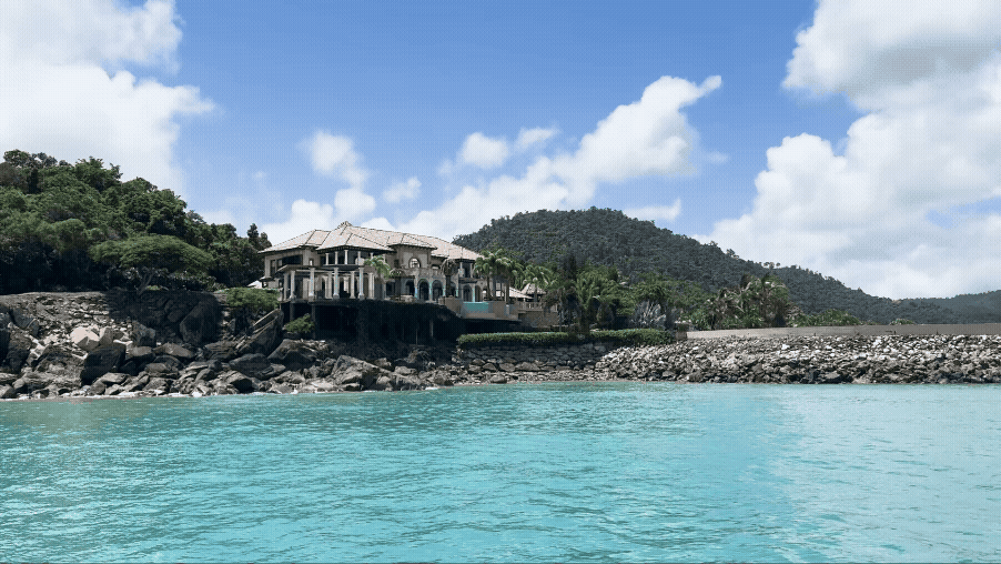 Relaxing excursion at Airlie Beach